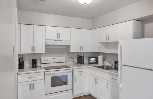 Edgemoor Apartamento | Luxury on a Budget! Spacious Retreat Awaits