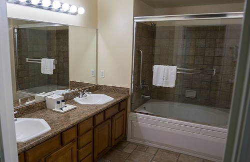 Las Vegas Complejo | Luxury one bedroom and one bathroom unit with full amenities