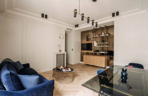 Saint-Germain-l'Auxerrois Apartamento | luxury one bedroom apartment on Rue de Rivoli