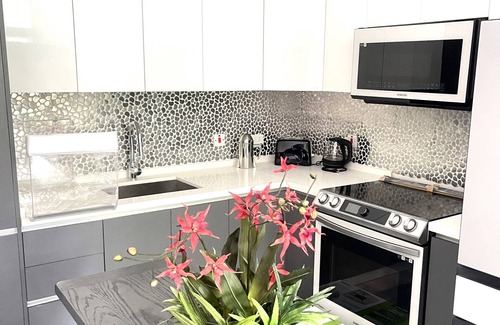 Saint Andrew Condominio | LUXURY ONE BEDROOM APT CLOSE TO US EMBASSY KINGSTON