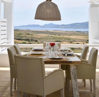 Glisidia Villa | Luxury Paros Villa Villa Calypso Beautiful Serene Sleeps up to 11 Glisidia