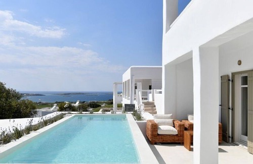 Glisidia Villa | Luxury Paros Villa | Villa Kallihroe | Privacy & Luxury | Private Pool | Sleeps 10 | Glisidia
