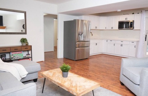 Seminary Hill Casa | Luxury Peacock Nest 15 Min to DC and OldTown