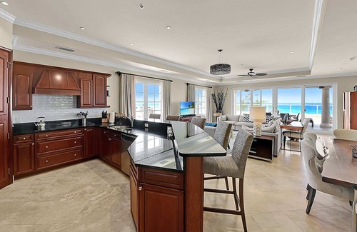 Seven Mile Beach Condominio | Luxury Penthouse at Sea Breeze #9