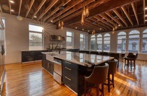 Yankton Apartamento | Luxury Penthouse located in the heart of Yankton.