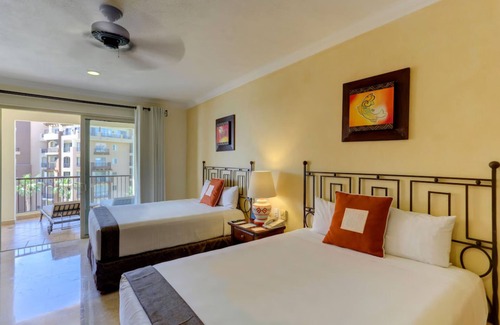 El Médano Ejidal Complejo | Luxury Penthouse at Villa Del Arco Cabo San Lucas Sleeps 6, Jun 21-27