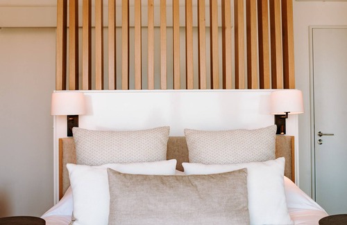 Calebasses Apartamento | Luxury Penthouse - stunning lagoon view, 4 bedroom, private pool & communal pool