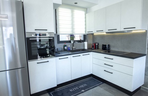 Gazi Apartamento | Luxury Penthouse with Acropolis View and Jacuzzi