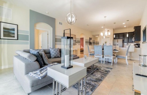 Historic Downtown Kissimmee Casa | Luxury Pet Friendly Homes