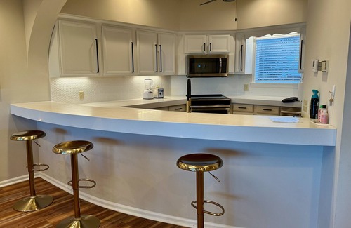 Counce Casa | Luxury Pickwick Lake front Villa 9 w/ views & boatslip-5 mins to Aqua