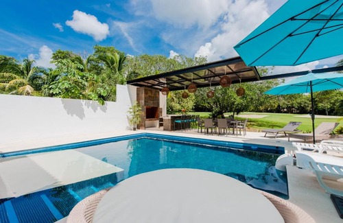 Puerto Aventuras Casa | LUXURY POOL & BEACH HOUSE AT THE MAYAN RIVIERA