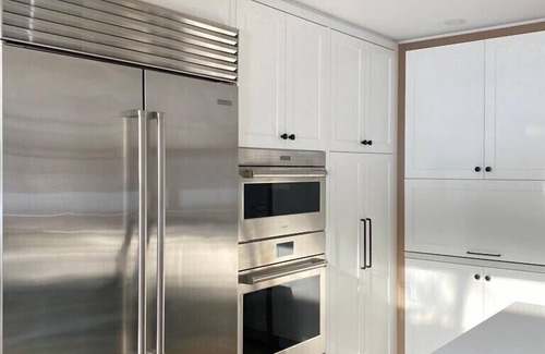 Bala Cabaña | Luxury Port Carling Cottage w/boathouse & Hottub