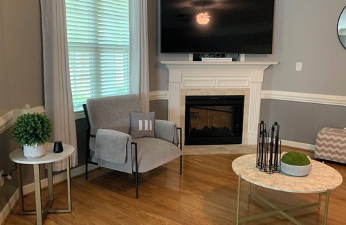 Fayetteville Casa | Luxury Private Community with gated access, a chic getaway 20 mins from Ft Bragg