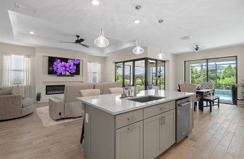 Braden River Casa | Luxury Private Home with Pool and Spa in Lakewood Ranch!