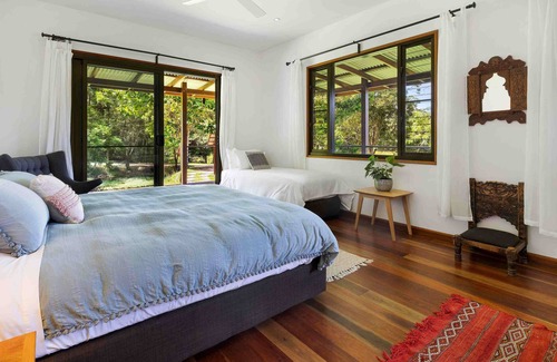 Main Arm Casa | Luxury Private Retreat Near Mullumbimby, Fireplace