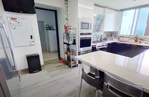Costa del Este Condominio | Luxury Quality Overlooking the City & Ocean