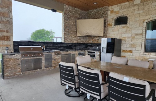 Bertram Otro | Luxury Ranch in Florence-Party House for Families 5 1/2 bedrooms,5bath,Sleeps 20