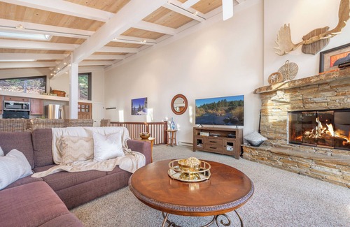 Dollar Point Casa | Frente al lago de lujo, impresionantes vistas desde 3 niveles - Playa privada y muelle