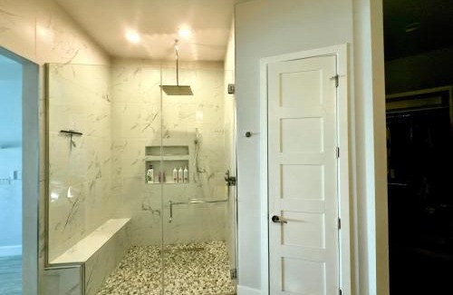 Foothills Casa | Luxury Resort 1 ACRE City Views, mountains Golf course Pool