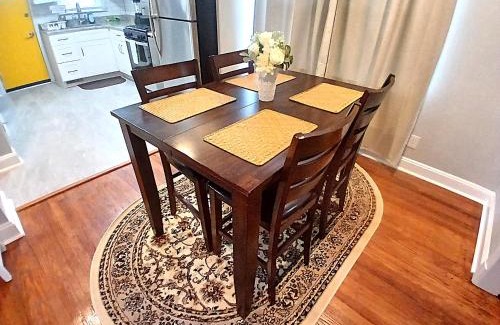 Northeast Cama Y Desayuno | Luxury & Restful Private Room in DC