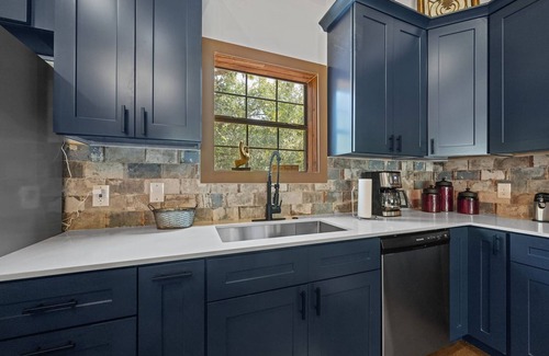 Wimberley Casa | Luxury Retreat for 28 Terracotta Bliss Getaway