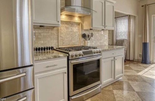 Gillette Casa | Luxury retreat for professionals: Ideal for relaxation & rejuvenation. Book now!