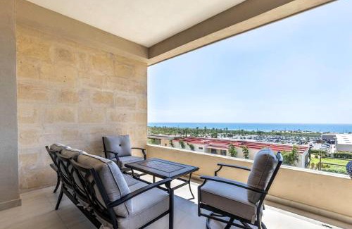 El Tezal Casa | Luxury Retreat in Cabo Infinity Pool Vista Vela