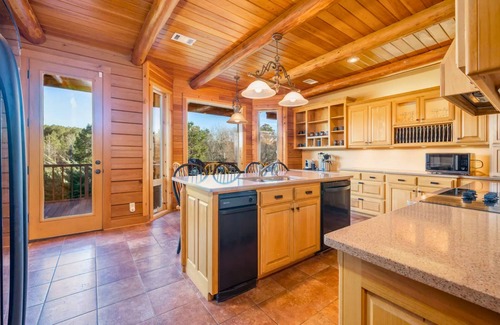 Royal Casa | Luxury Retreat w/ Heated Pool - Sleeps 18