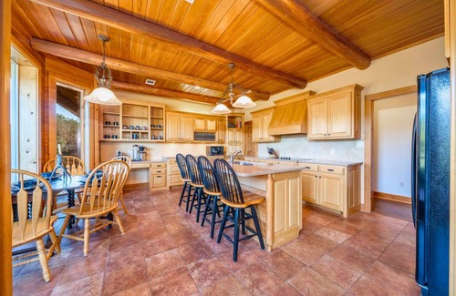 Royal Casa | Luxury Retreat w/ Heated Pool - Sleeps 18