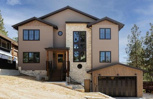 Upper Moonridge Casa | Luxury Ridgecrest Resort 4BR