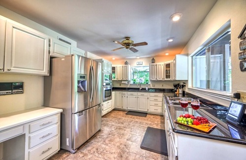 New Braunfels Casa | Luxury Riverfront Oasis With Boat Dock-grill-firepit!