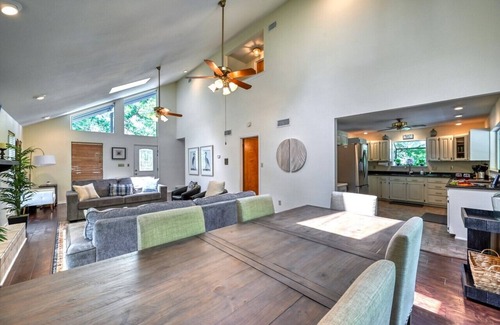 New Braunfels Casa | Luxury Riverfront Oasis With Boat Dock-grill-firepit!