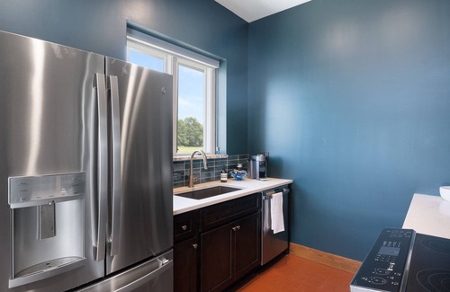Louisville Casa | Luxury Riverside Stay - Historic Gaffney House Upper Level