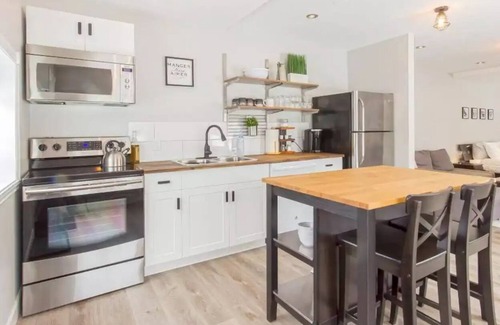 Downtown Gatineau Casa | Luxury Riverview studio apt. 10min 2 DTWN Ottawa