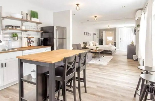 Downtown Gatineau Casa | Luxury Riverview studio apt. 10min 2 DTWN Ottawa