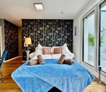 Schwarzlackenau Apartamento | Luxury Rooftop Long-Term Apartment