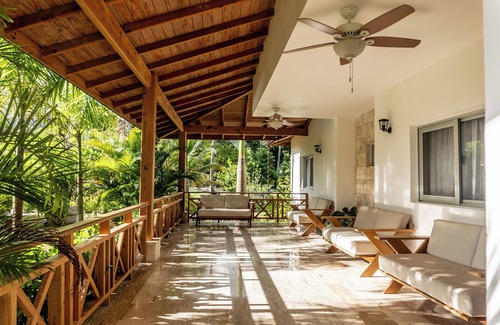Sanchez Apartamento | Alojamiento de lujo en villa con Jardin y piscina