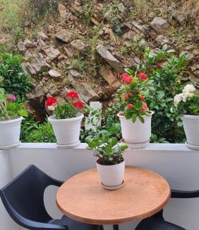 Qafe e Gjashtes Casa | Luxury Room's by Lika