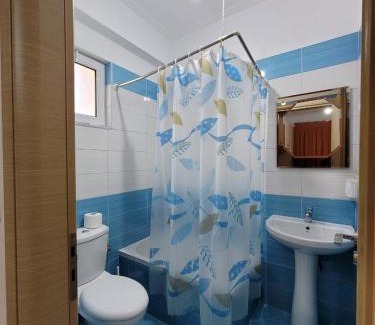 Qafe e Gjashtes Casa | Luxury Room's by Lika