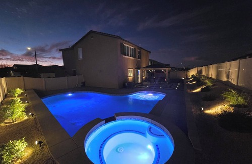 Lancaster Casa | Luxury RV Retreat, Resort Style Pool, Modern Kitchen, Loft, & Spa Inspired Bath!