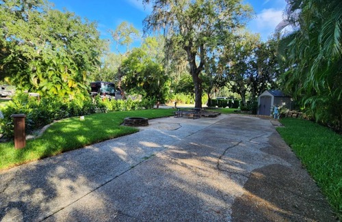River Ranch Alquiler De RV | Luxury RV Site at River Ranch! Large Corner Lot, Walk to Pool and Laundry! 374