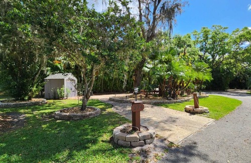 River Ranch Alquiler De RV | Luxury RV Site at River Ranch! Large Corner Lot, Walk to Pool and Laundry! 374