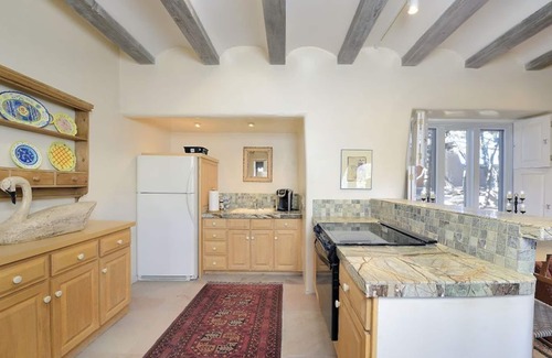 Northeast Santa Fe Casa | Casita en Circle Drive