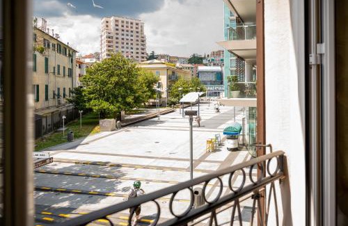 Savona Apartamento | [Luxury Savona Cruises at 1 Min] WiFi · Free Park