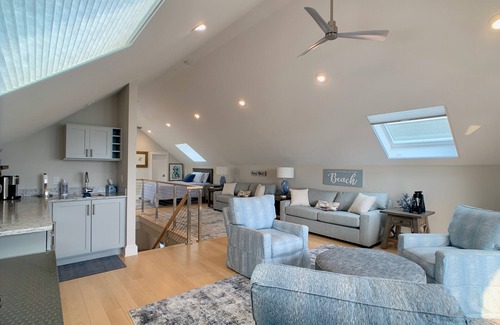 Easton's Point Casa | Luxury Sea Lodge with Ocean Views - Walk to Easton's Beach