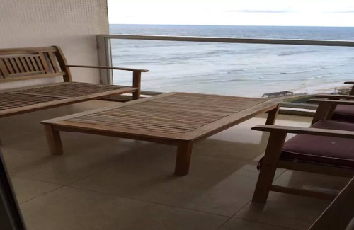 Herzliya Pituach Apartamento | Apartamento de lujo con vistas al mar y balcón