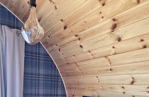Keiss Apartamento | Luxury seafront glamping pod with private patio and Hydropool Jaccuzi