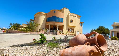 Sahl Hasheeh Villa | Luxury Seafront Pool Villa - 3 Stories & Roof floor - All Master Bedrooms
