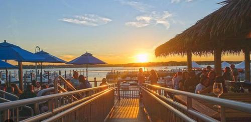 Seaside Heights Casa | Luxury Seaside Getaway! Sleeps 7