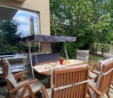 Varna Casa | Luxury Seaside Villa with Jacuzzi & Garden - Varna